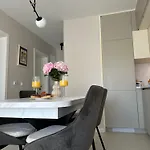 Bozur-a Modern And Comfy Place For 3 Persons Апартаменты Задар