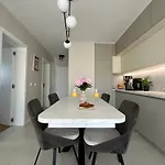 아파트 Bozur-a Modern And Comfy Place For 3 Persons 자다르