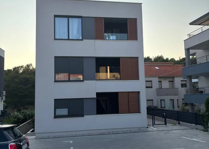 Lägenhet Bozur-a Modern And Comfy Place For 3 Persons